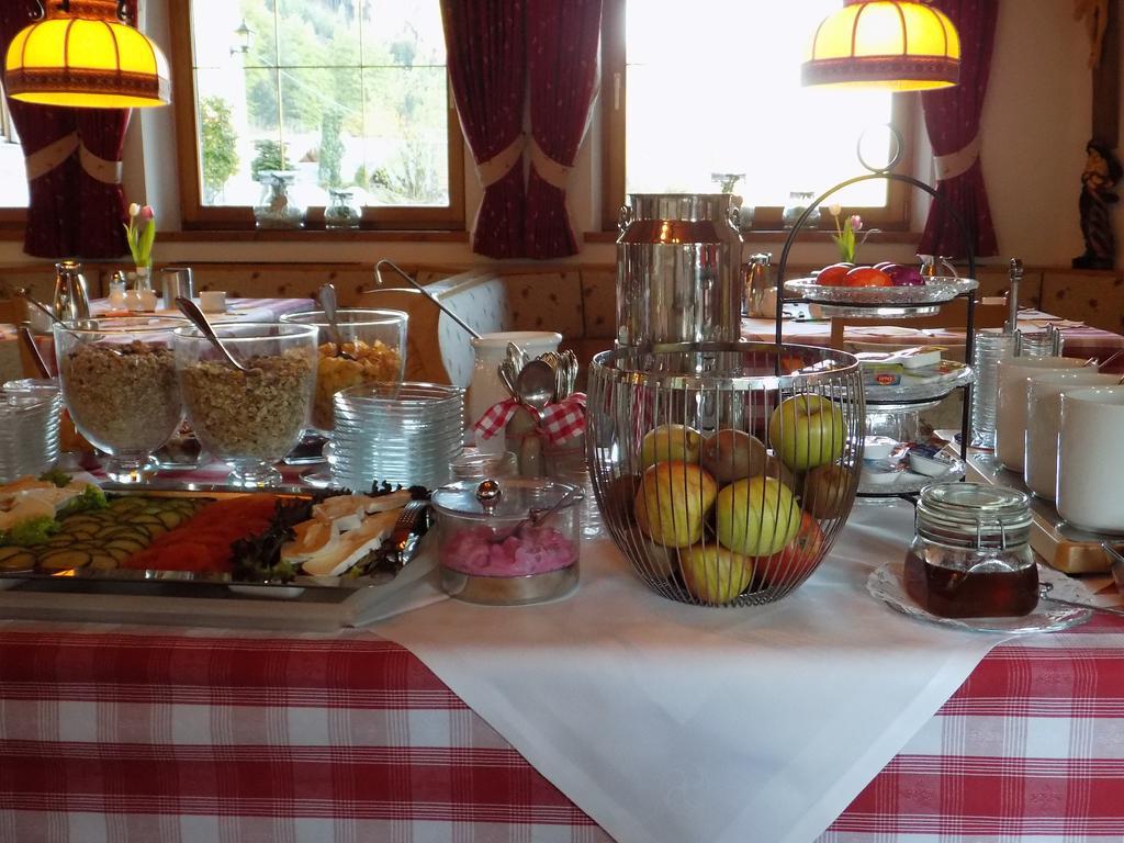Alpenhotel Bergzauber بيرشتسغادن المظهر الخارجي الصورة