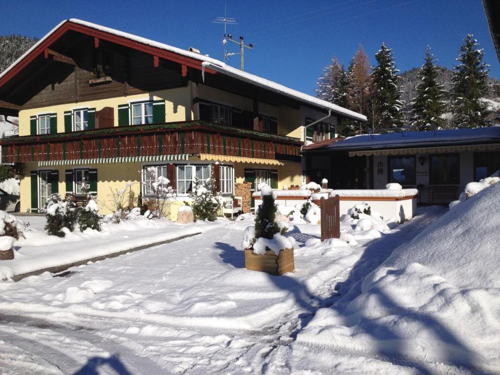 Alpenhotel Bergzauber بيرشتسغادن المظهر الخارجي الصورة